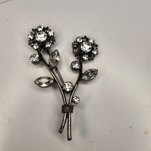 rhinestone double flower daisey brooch pin metal glass costume fashion garden